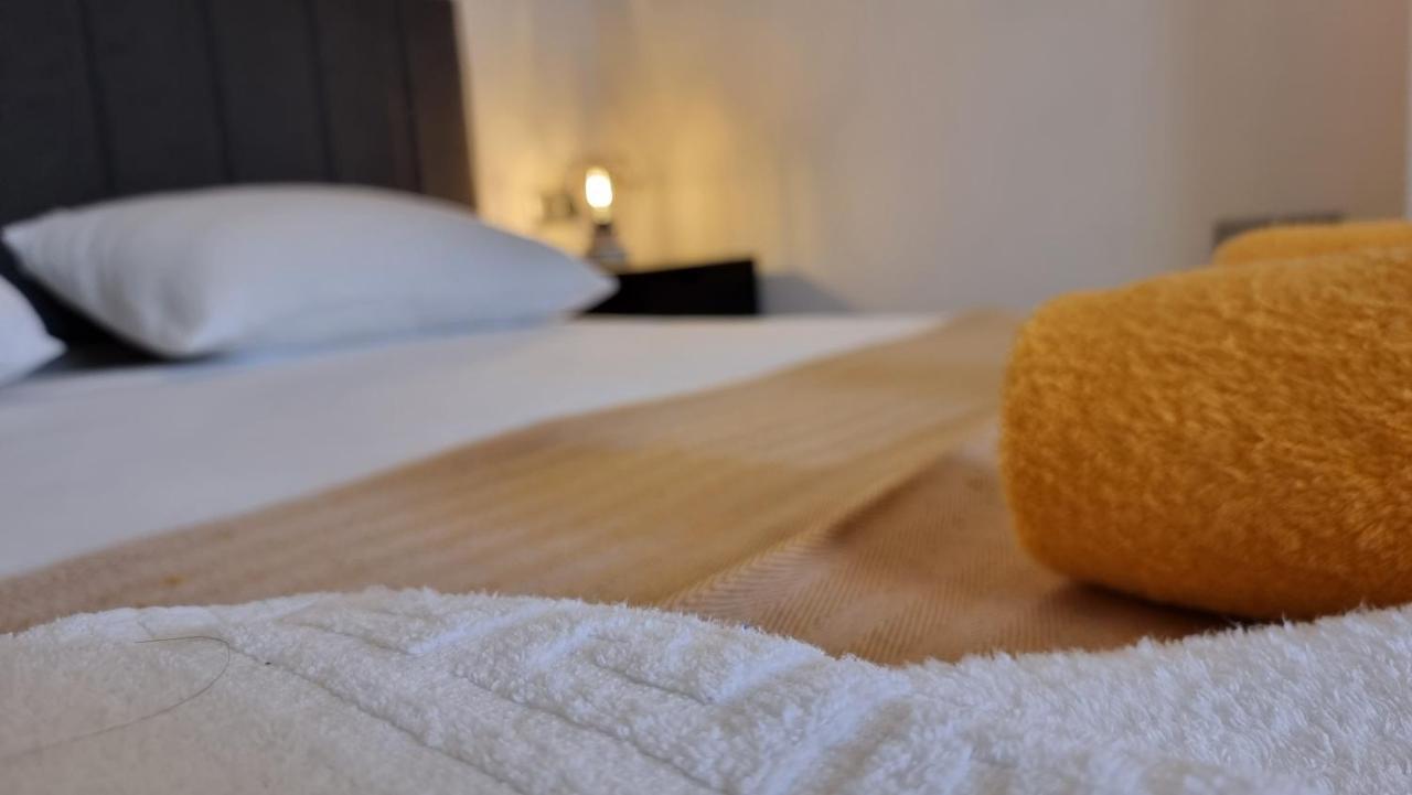 Sandy Point Villas Chania Agia Marina 外观 照片