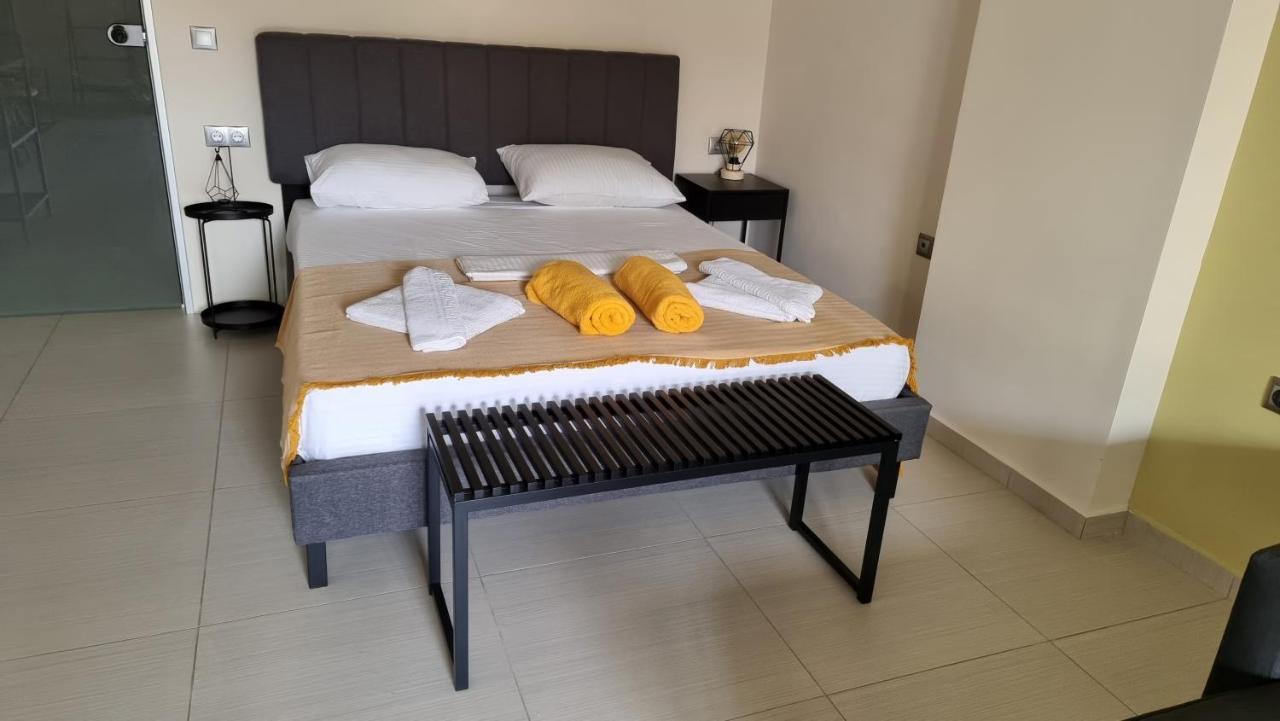 Sandy Point Villas Chania Agia Marina 外观 照片